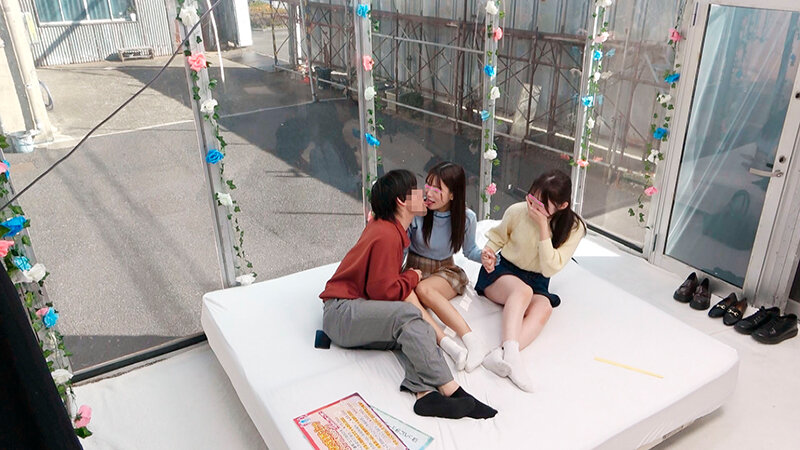 ★MM号女子大生友情検証 仲良し大学生3人組が逆3PハーレムW中出し体験