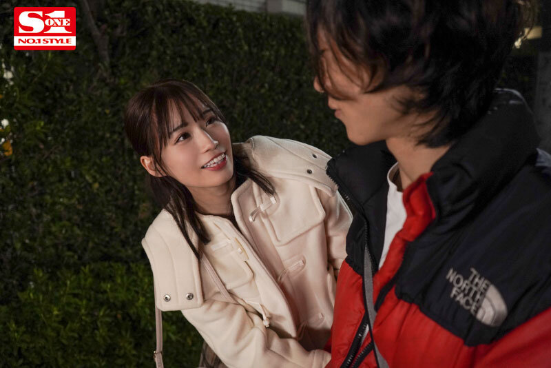 ■相部屋NTR 未歩ななのあざと可愛い女子大生が店長に甘え浮気中出し